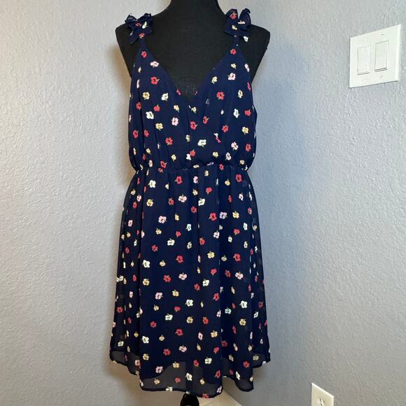 Madwell Confetti Floral Print V-Neck Navy Dress Ruffle Straps Women's Sz 8 EUC - Picture 1 of 13